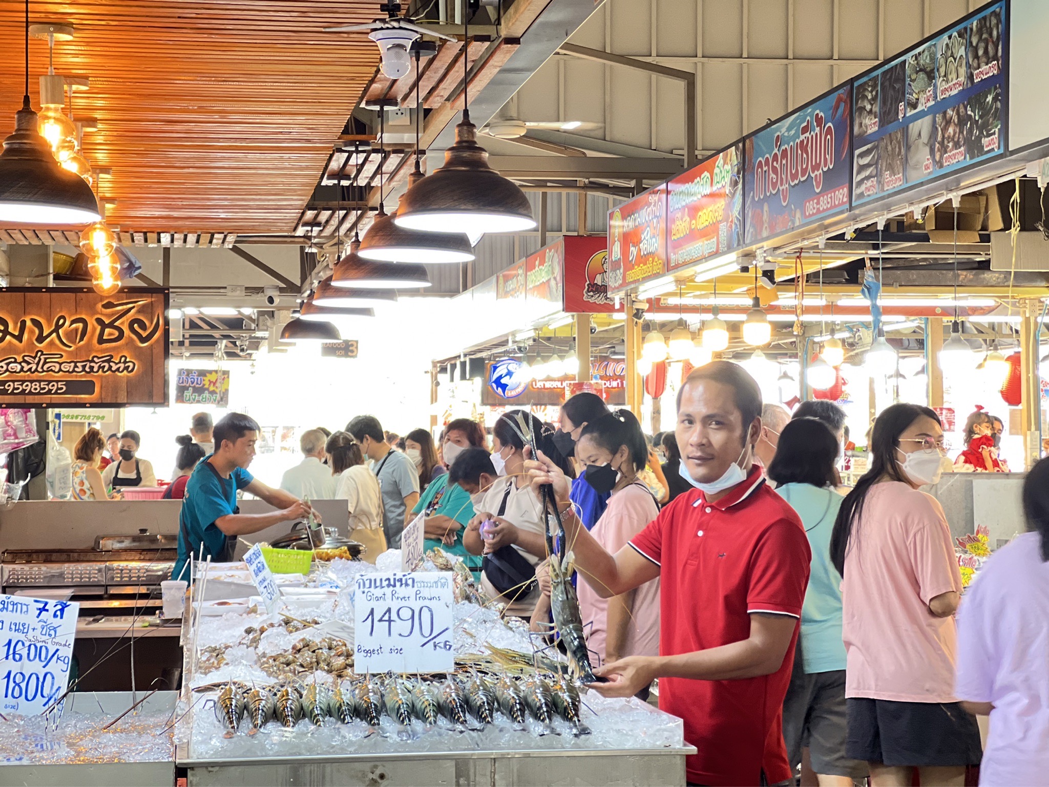 Thonburi Market Place 全新地道海鮮市場